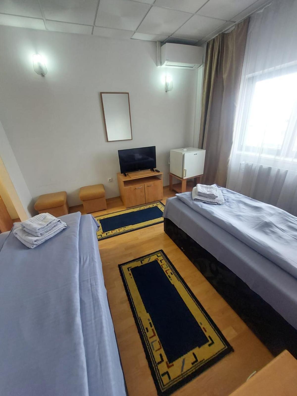 Magnific Hotel Bors Экстерьер фото