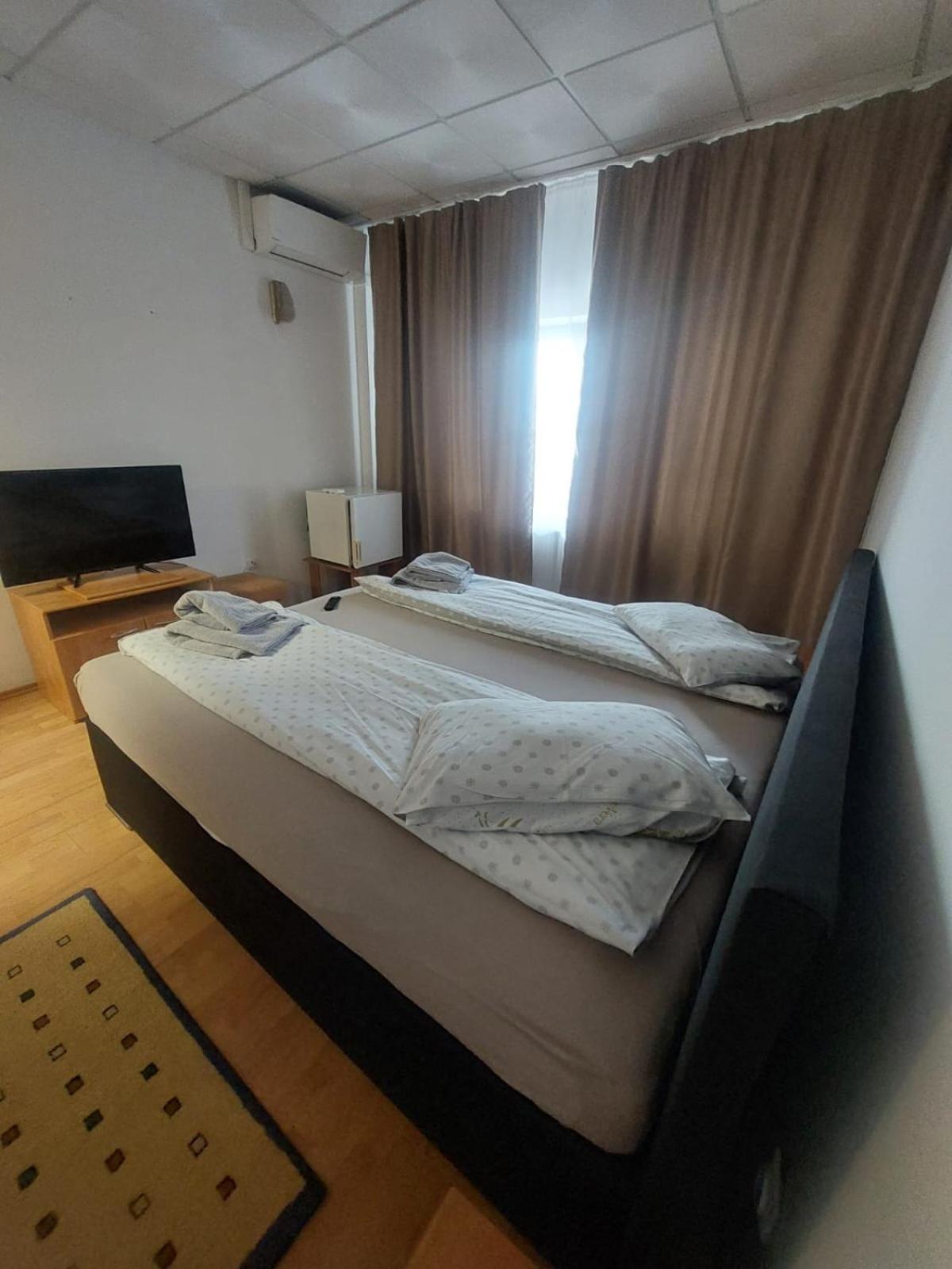 Magnific Hotel Bors Экстерьер фото