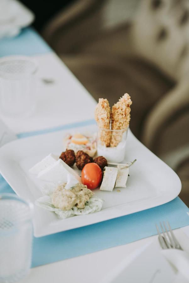 Magnific Hotel Bors Экстерьер фото